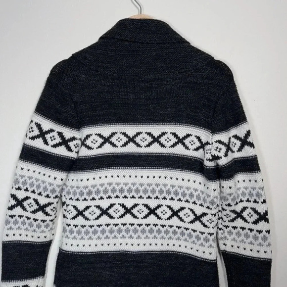 Sansara  Chunky Sweater - Picture 12 of 15